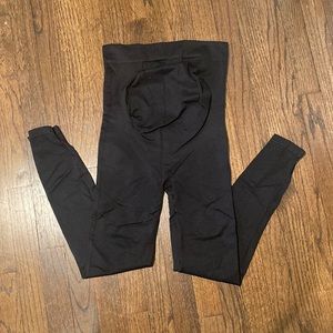 Blanqi belly support maternity leggings! Size M. Perfect condition, barely worn.